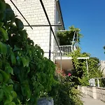 Apartment Danica *